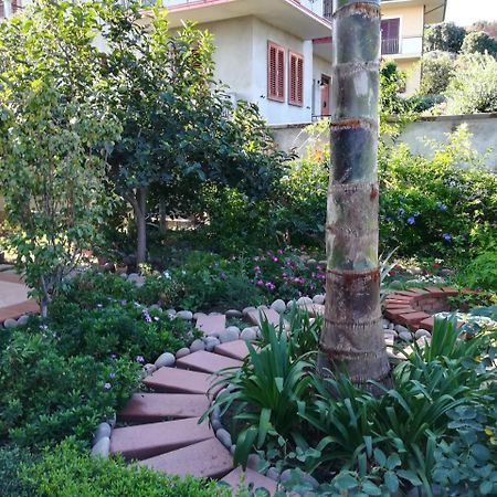 La Collina Capo D'Orlando Bed & Breakfast Exterior foto