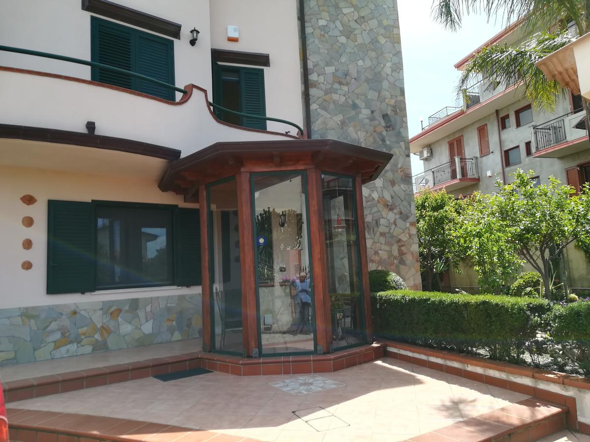 La Collina Capo D'Orlando Bed & Breakfast Exterior foto